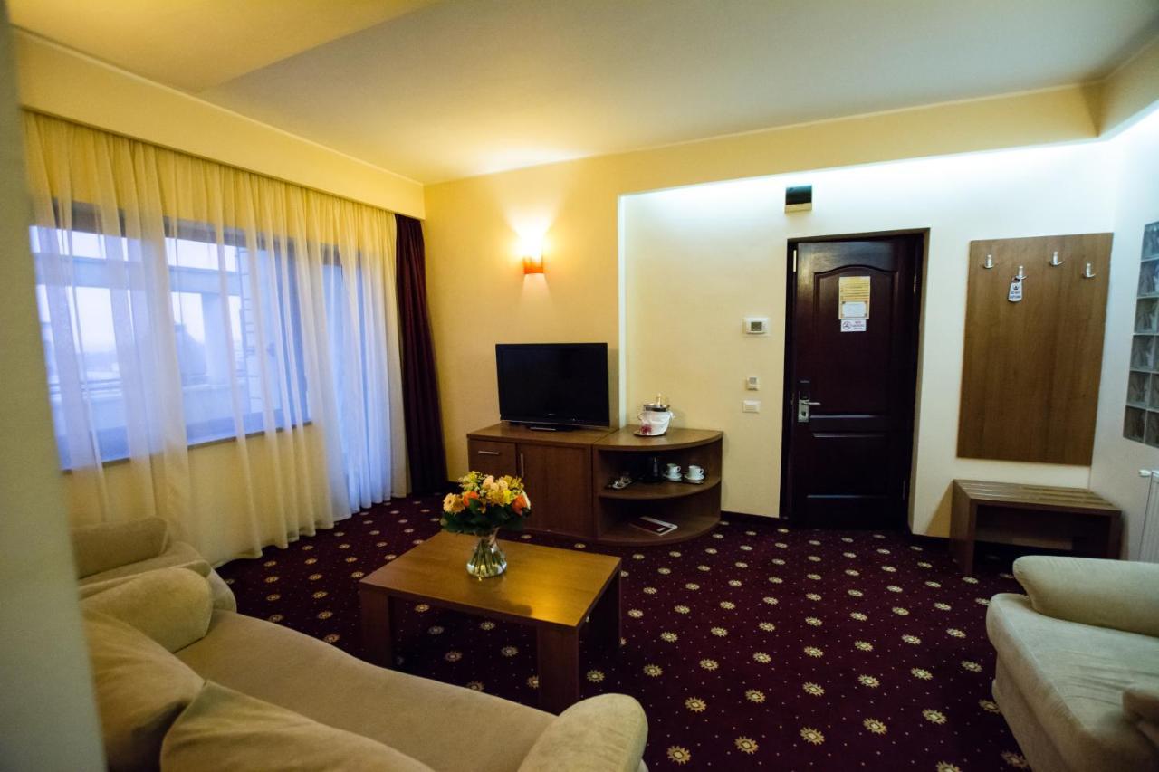 Hotel Ferdinand Constanţa Exteriör bild