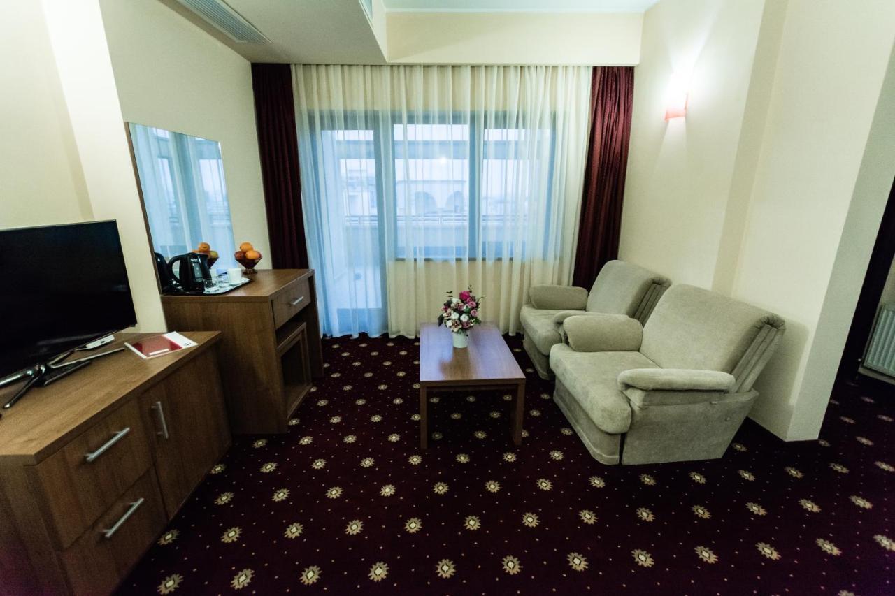Hotel Ferdinand Constanţa Exteriör bild